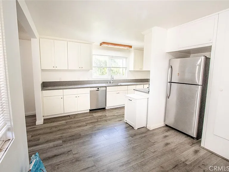 27921 Lomo Dr — Photo 19