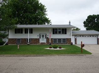 249 18th Ave NE, Jamestown, ND 58401