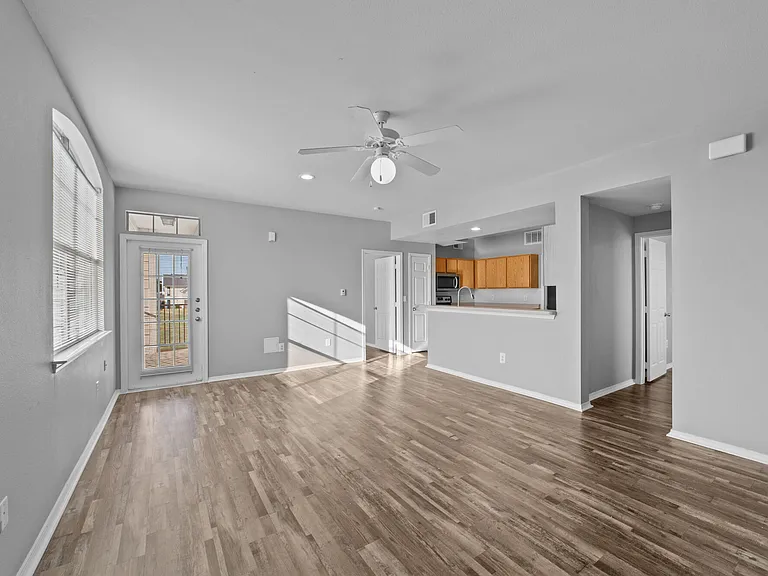 Burkburnett Residences — Photo 2