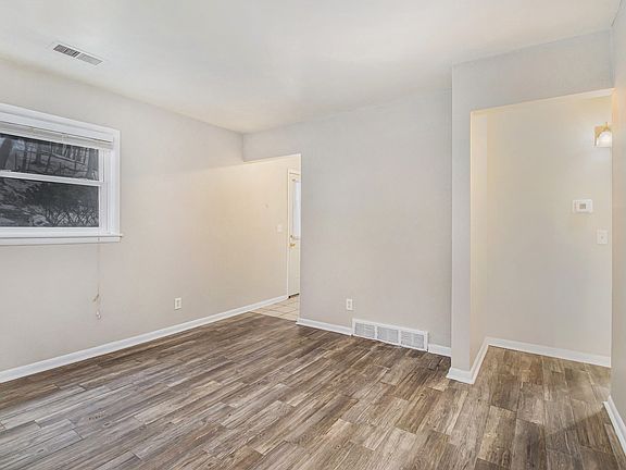 4th image of 903 Wheaton Ave APT 2