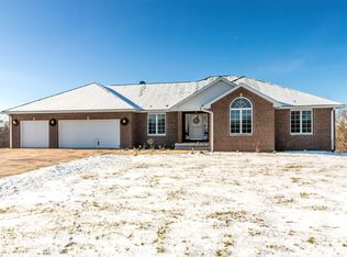 14114 Coyne Center Rd, Milan, IL 61264