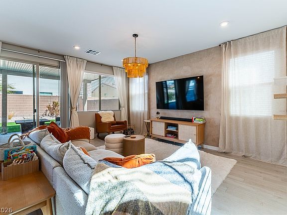 4th image of 1320 Hudson Creek Pl