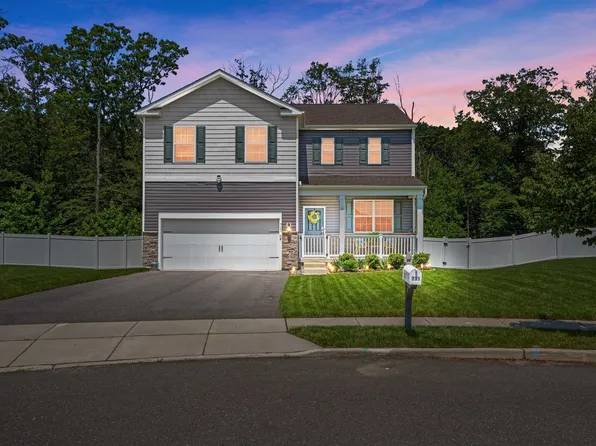 711 Beechwood Dr, Deptford, NJ 08096