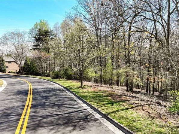 308 Point Olympus Dr #14, Gainesville, GA 30506