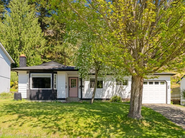 3716 Howden Dr, Nanaimo, BC V9T 3V9
