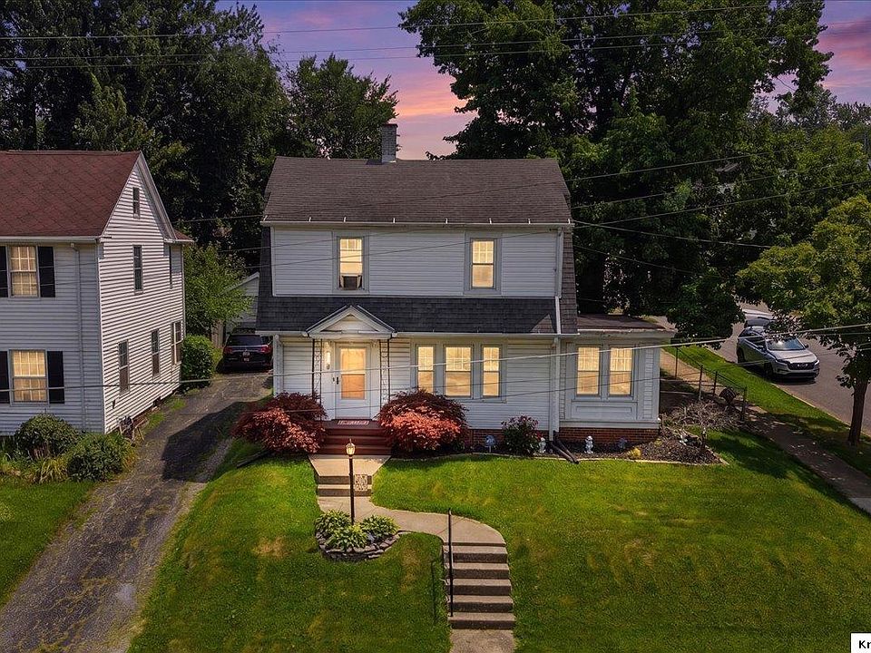 1st image of 219 Euclid Ave