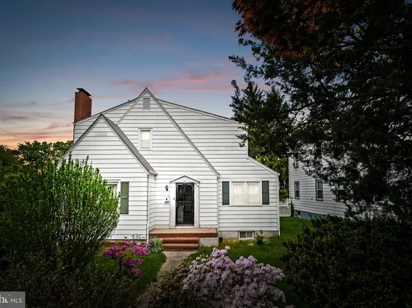 556 Parkway Ave, Ewing, NJ 08618