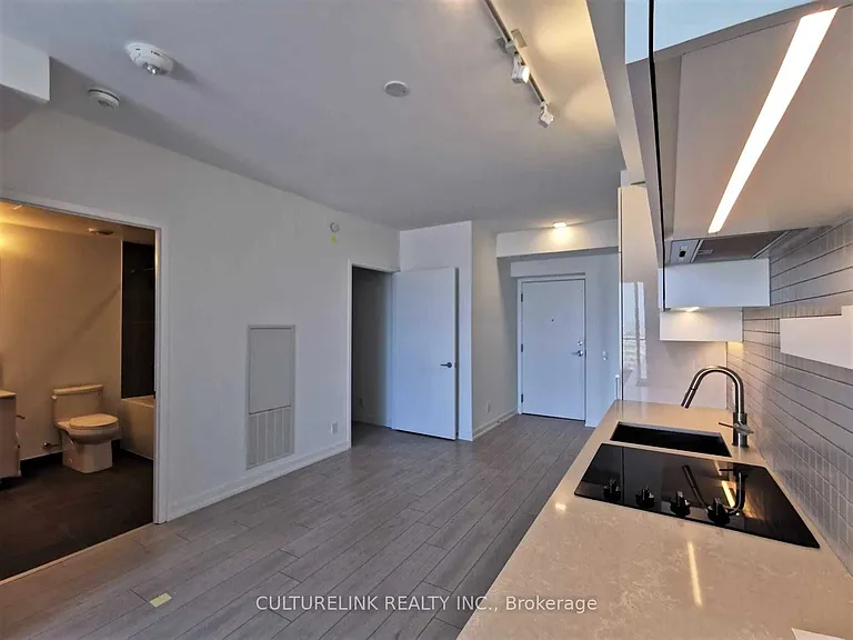 950 Portage Pkwy #5601 — Photo 6