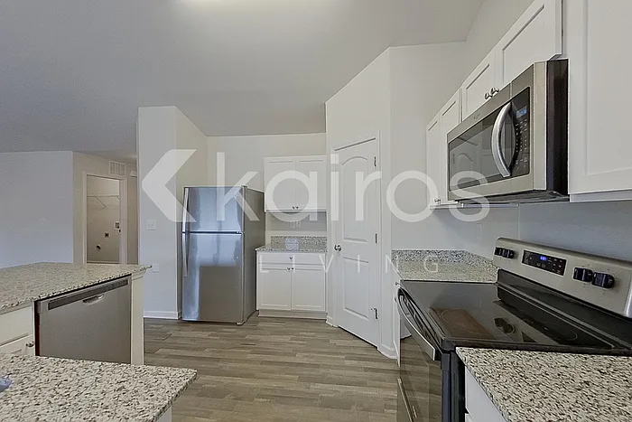 1190 Amberlight Cir — Photo 7
