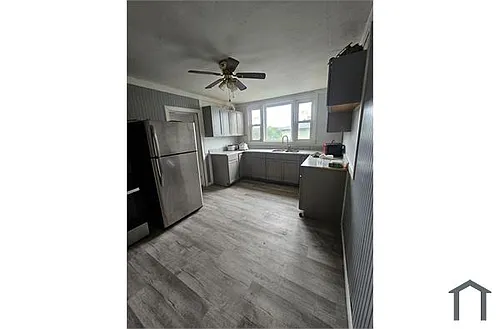 164 Curtis St Photo 1