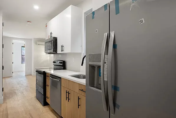 Rented by Rennit Inc. | media 6