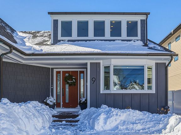 3rd image of 9 Loop Road