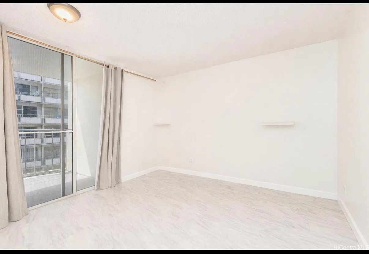 2 bed, 700 sqft, $2,950 — Photo 3