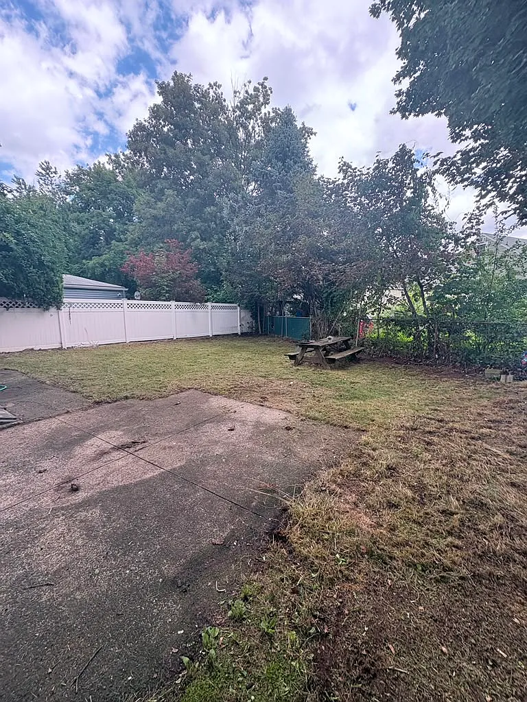 4 bed, 1.5 bath, $2,875 — Photo 3