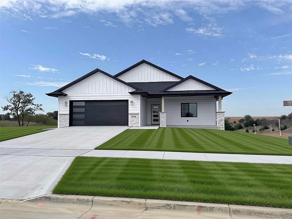 1st image of 3221 Marigold Cir