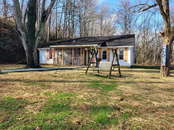 101 Fall Creek Dr, Smithville, TN 37166