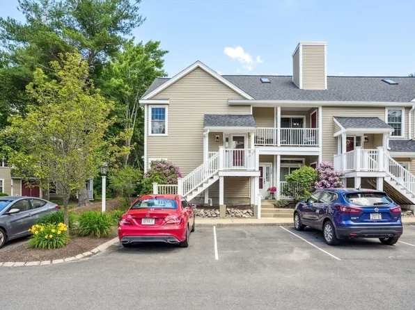 157 Tyson Commons Ln #157, Braintree, MA 02184