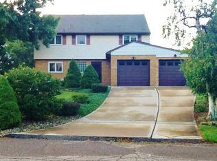 509 Hunter Dr, Pittsburgh, PA