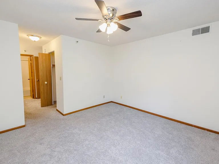 Parkside Apartments — Photo 20
