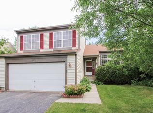 2333 N Rosewood Ln, Round Lake Beach, IL