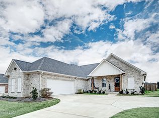 801 Montclaire Dr, Canton, MS 39046