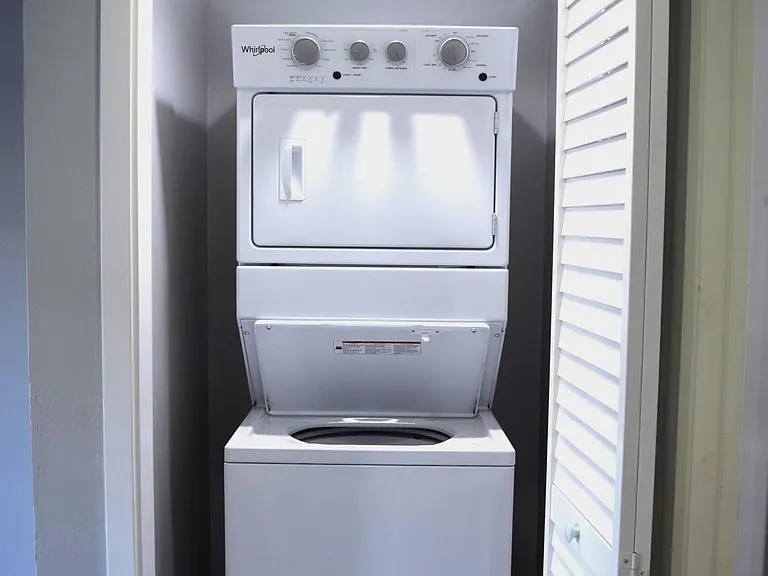 Normandy Park Apartments — Photo 14