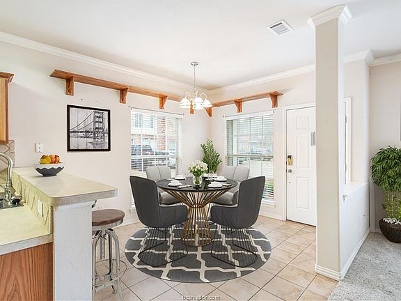 3rd image of 1001 Krenek Tap Rd APT 2705