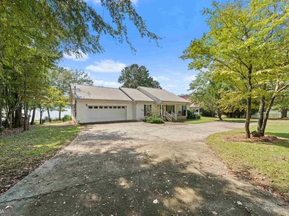 220 Rockville Springs Dr, Eatonton, GA 31024