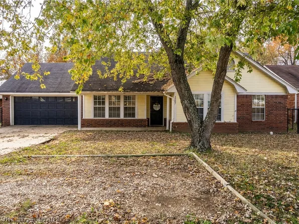 2207 Aspen Ter, Greenwood, AR 72936