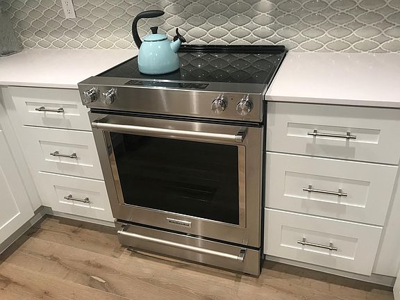4th image of 327 Oak Harbour Dr