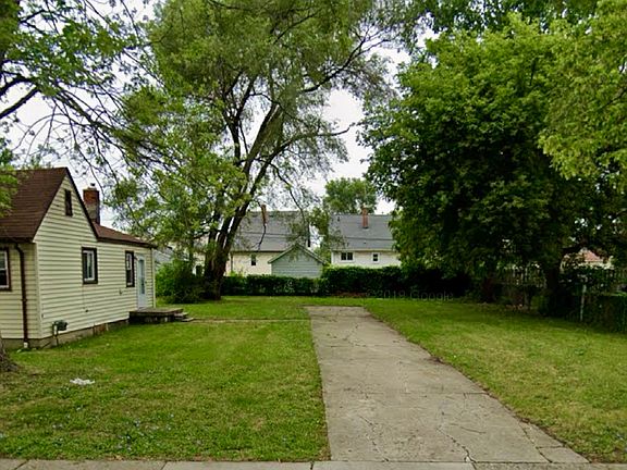 2nd image of 8045 Cadillac Ave