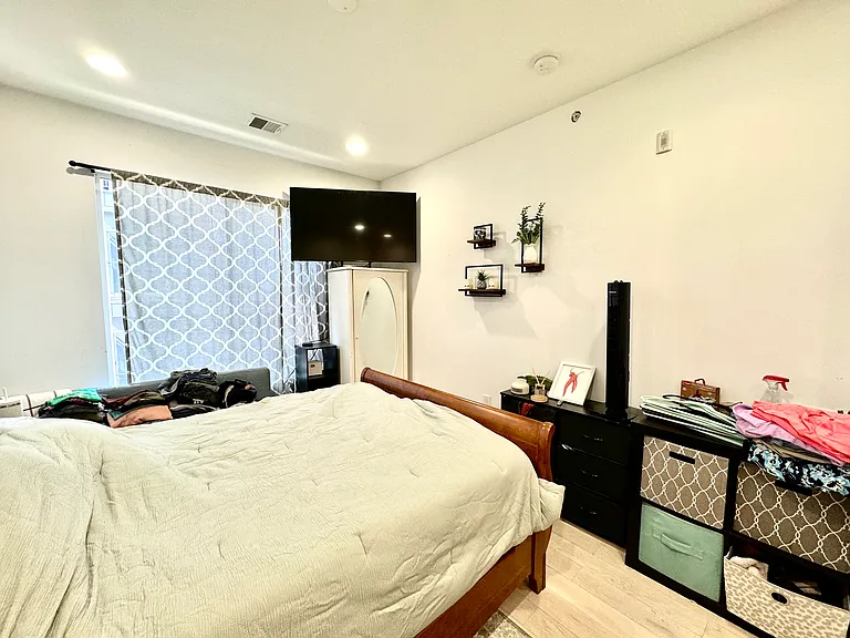 1215 Noble St #3 — Photo 9