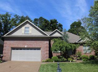8940 Pierce Dr, Evansville, IN 47725