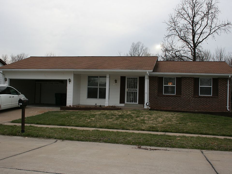 1st image of 3037 Luxury Dr