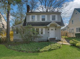 25 Richelieu Rd, Scarsdale, NY 10583