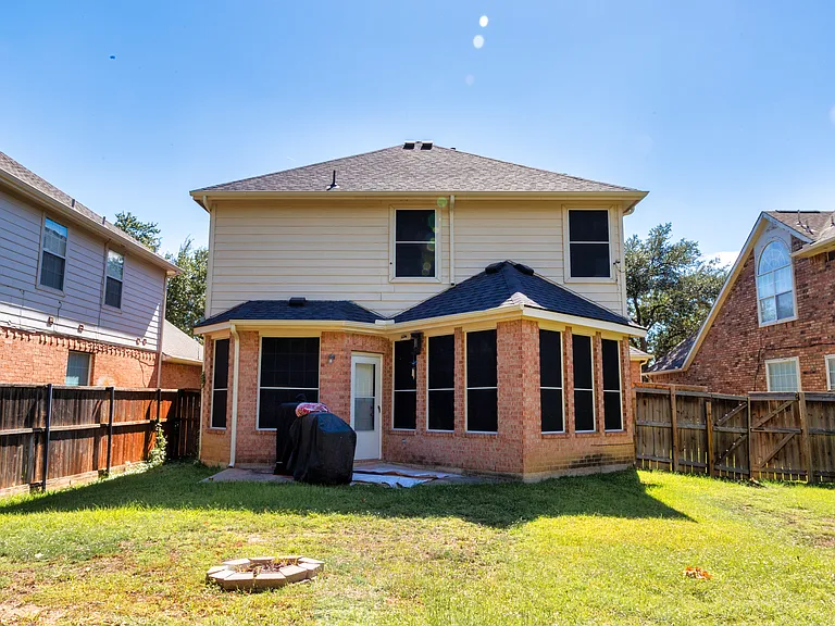 9805 Cliffside Dr — Photo 46