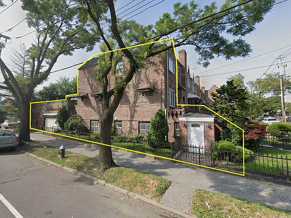 4th image of 8524 10th Ave