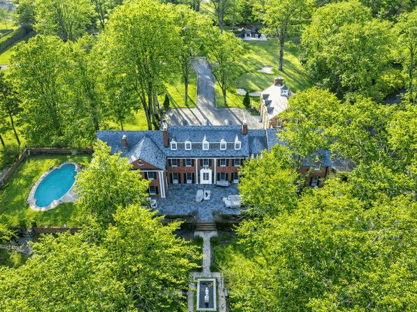 393 Mill River Rd