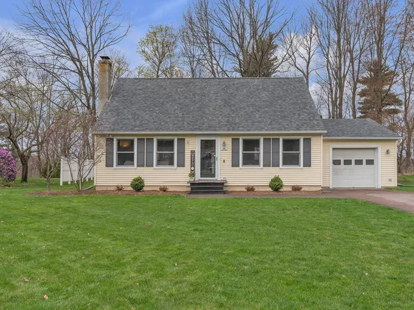 54 Evergreen Circle, Colchester, VT 05446