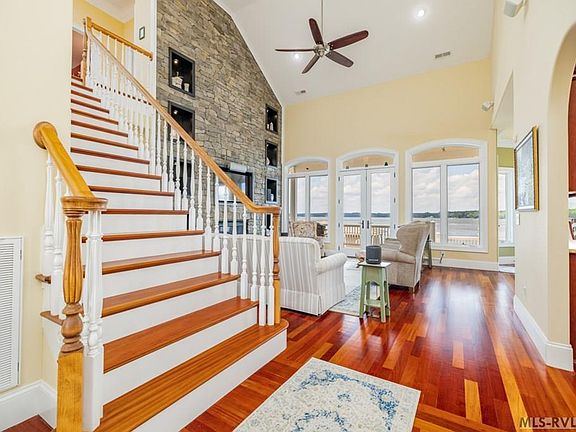 2nd image of 37 Waterford Ct