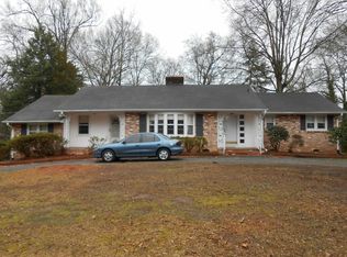 105 Lake St, Laurens, SC 29360