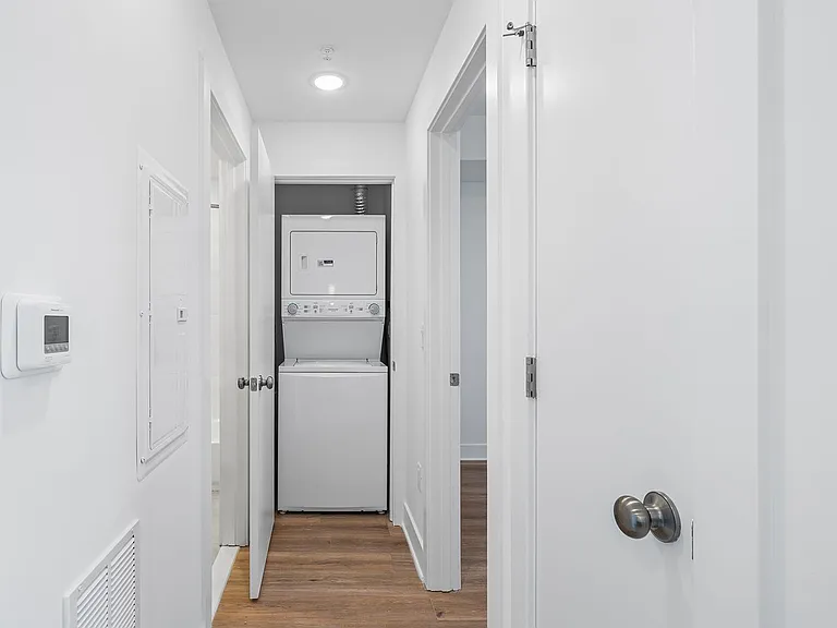 4324 Lancaster Ave — Photo 39