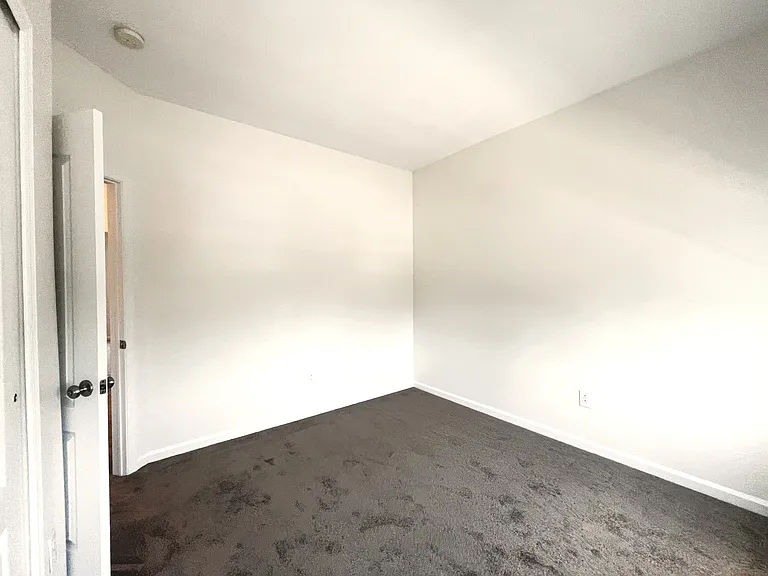 1825 N Pollock Way — Photo 26