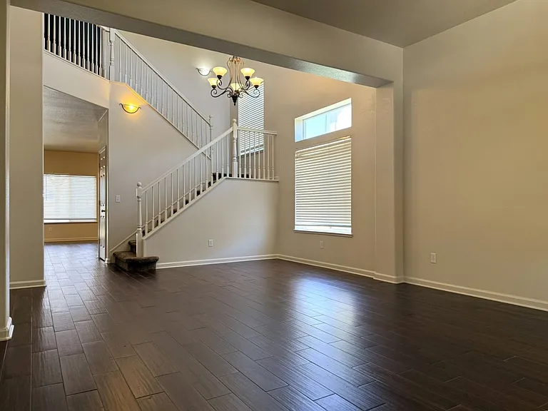 1326 Tide Dr — Photo 6
