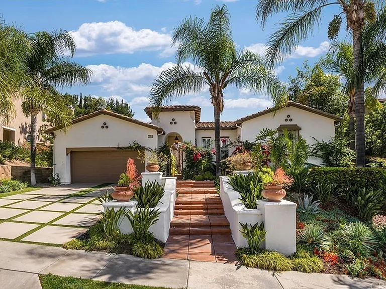 440 Tangerine Pl — Photo 2