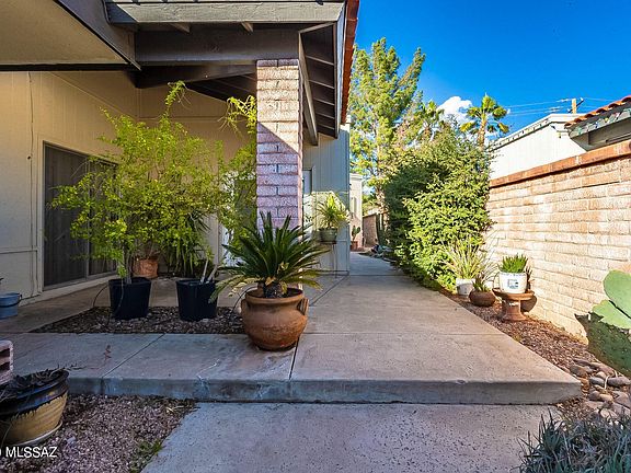 2nd image of 7513 E Camino De Querabi