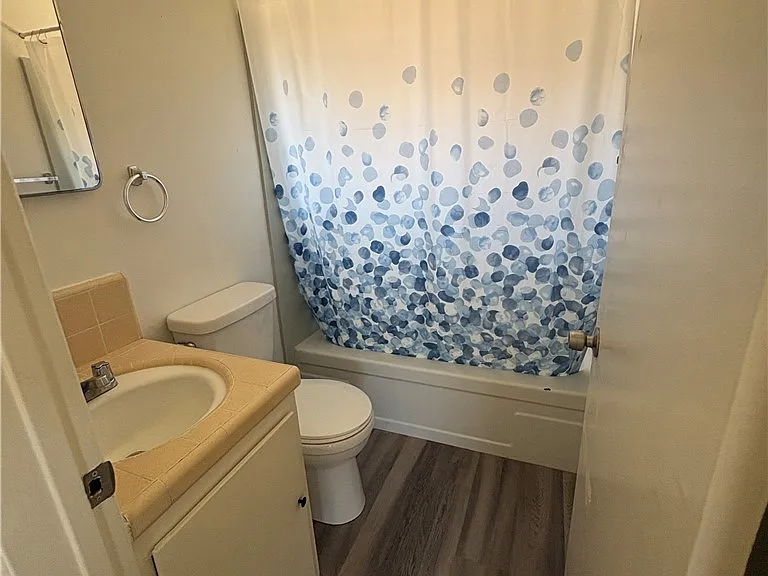 478 N Alessandro St #B — Photo 9