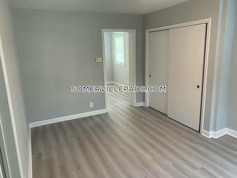 146 Highland Ave #1R — Photo 5