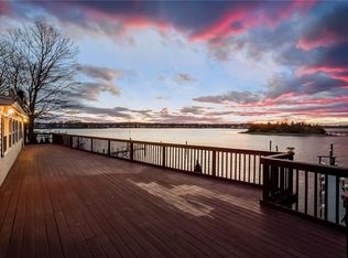 94 Point Rd, Portsmouth, RI 02871