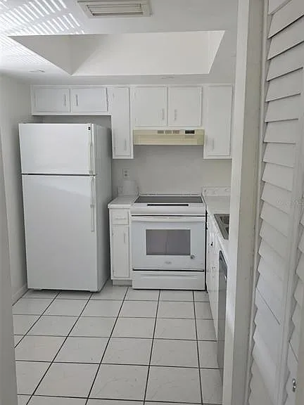 6328 Newtown Cir #B2 — Photo 3